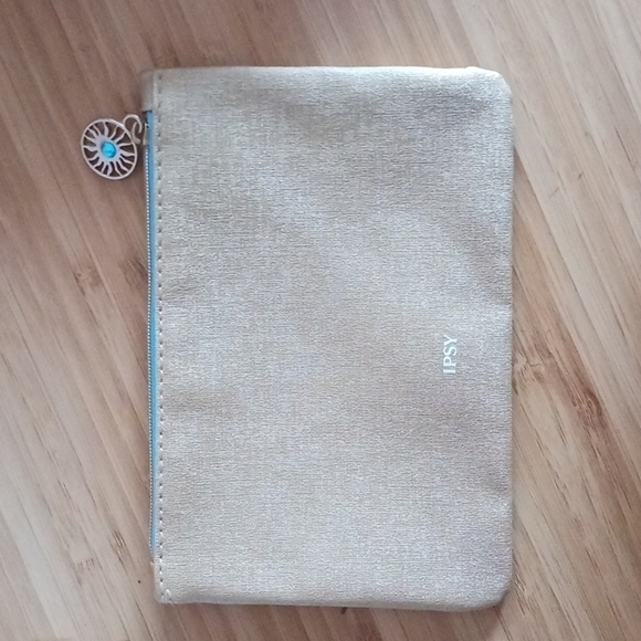 IPSY COSMETIC SET 0F 3 BAGS - Picture 3 of 7